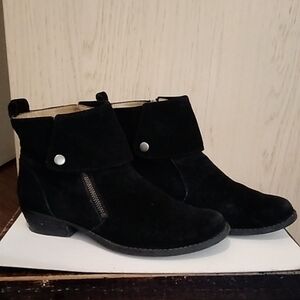 Vableaker suede ankle Boots sz 8M